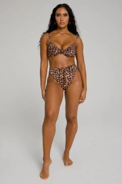 Wholesale ๐งจ GA-SALE Bikini Tops SEXY TWIST BANDEAU | LEOPARD004 ๐ฅ 30 GA-SALE Bikini Tops SEXY TWIST BANDEAU | LEOPARD004