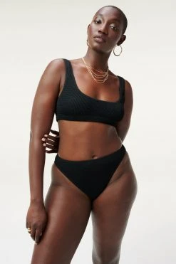 GOOD AMERICAN ALWAYS FITS SCOOP TOP | BLACK001