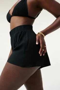 GOOD AMERICAN DRAPEY SHORT | BLACK001