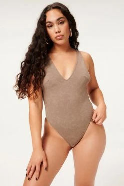 GA-SALE SUEDED LAYOUT ONE-PIECE | LOVELY GREY 002