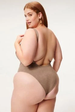 GA-SALE SUEDED LAYOUT ONE-PIECE | LOVELY GREY 002