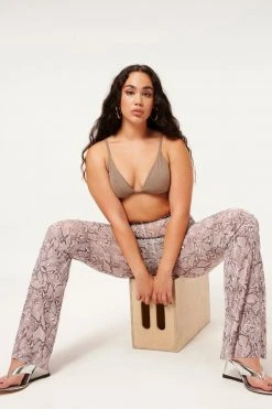 GA-SALE Bikini Tops SUEDED PERFECT FIT TOP | LOVELY GREY 002