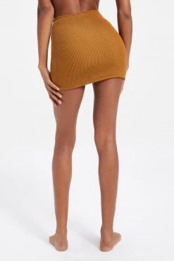 GOOD AMERICAN ALWAYS FITS MINI SKIRT | BRONZE BROWN001