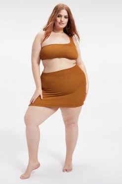 GOOD AMERICAN ALWAYS FITS MINI SKIRT | BRONZE BROWN001