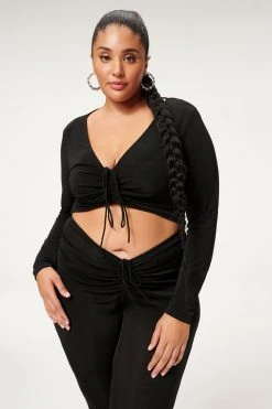 GOOD AMERICAN SHINE RUCHED CROP TOP | BLACK001