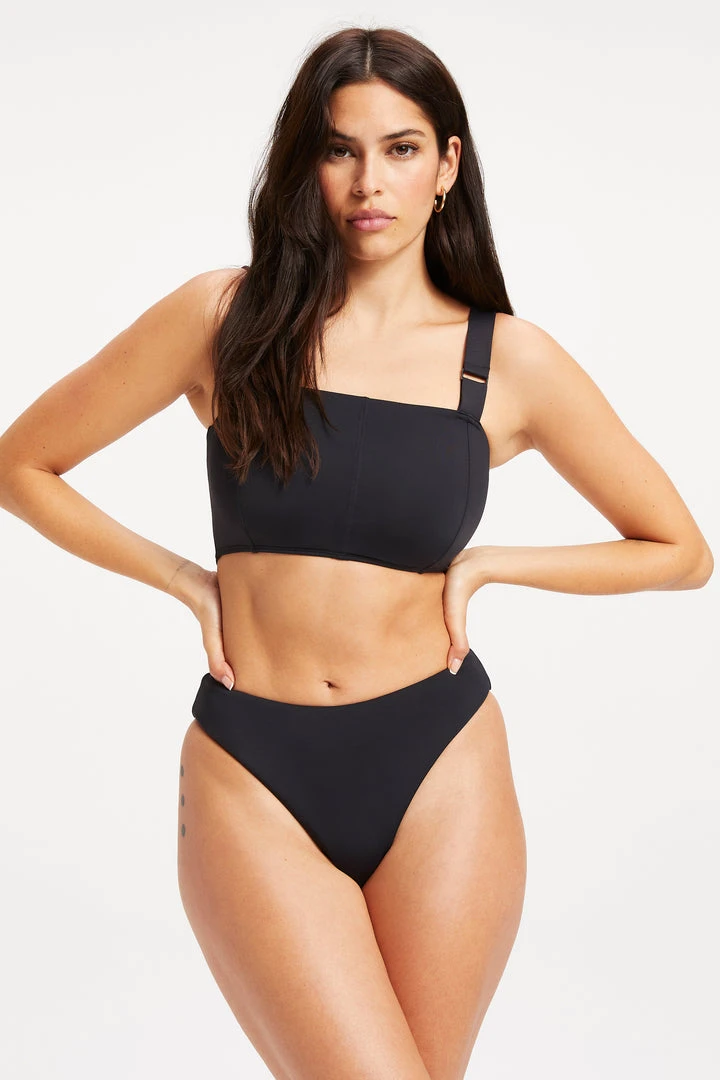 Brand new 🤩 GOOD AMERICAN Red Hot Swim CONTOUR TOP | BLACK001 💯 6 GOOD AMERICAN Red Hot Swim CONTOUR TOP | BLACK001