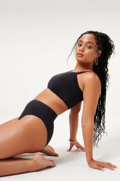 Brand new 🤩 GOOD AMERICAN Red Hot Swim CONTOUR TOP | BLACK001 💯 20 GOOD AMERICAN Red Hot Swim CONTOUR TOP | BLACK001