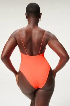 GOOD AMERICAN '90S SUIT | HOT CORAL001