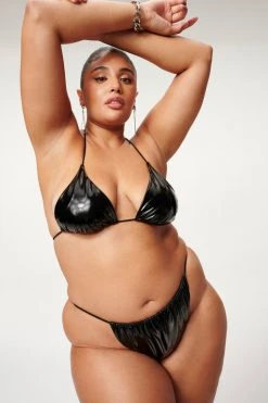 GOOD AMERICAN VINYL TINY TIES TOP | BLACK001