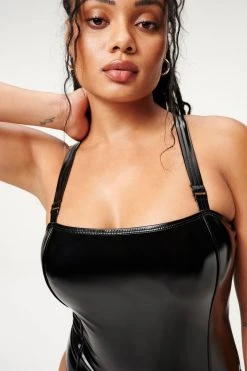 GOOD AMERICAN VINYL CONTOUR ONE-PIECE | BLACK001