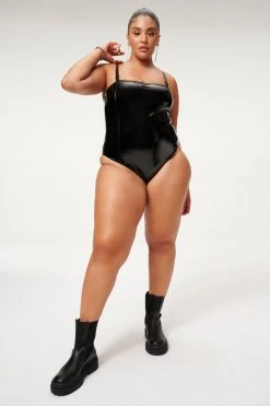 GOOD AMERICAN VINYL CONTOUR ONE-PIECE | BLACK001