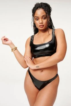 GOOD AMERICAN VINYL SCOOP TOP | BLACK001