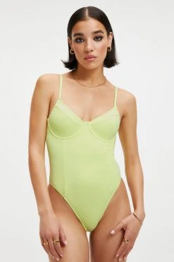 GOOD AMERICAN GOOD COMPRESSION SHOWOFF ONE-PIECE | KEY LIME001 One-Pieces
