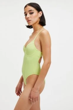 GOOD AMERICAN GOOD COMPRESSION SHOWOFF ONE-PIECE | KEY LIME001 One-Pieces