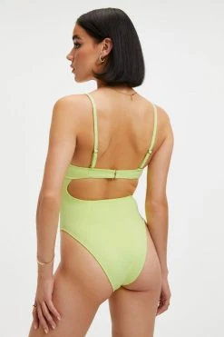 GOOD AMERICAN GOOD COMPRESSION SHOWOFF ONE-PIECE | KEY LIME001 One-Pieces