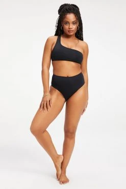 GOOD AMERICAN GOOD COMPRESSION HOT SHOULDER TOP | BLACK001 Bikini Tops