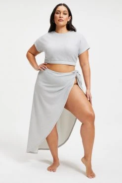 GOOD AMERICAN SPARKLE CROP TEE | SILVER001 Cover Ups