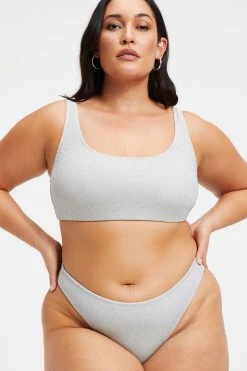 GOOD AMERICAN SPARKLE SCOOP TOP | SILVER001