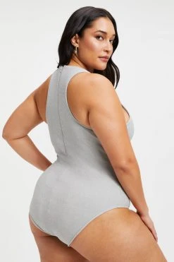 GOOD AMERICAN SPARKLE RACER NECK ONE-PIECE | SILVER001