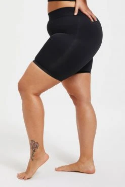 GOOD AMERICAN Bikini Bottoms GOOD COMPRESSION SWIM SHORT | BLACK001