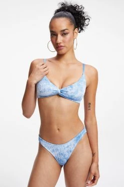 GOOD AMERICAN ALWAYS FITS TWISTED TOP | INDIGO TIE DYE002 Bikini Tops