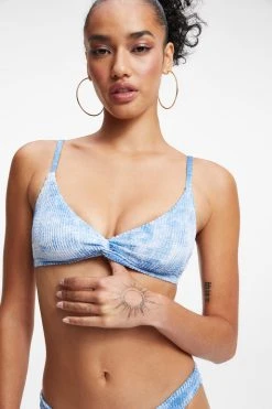 GOOD AMERICAN ALWAYS FITS TWISTED TOP | INDIGO TIE DYE002 Bikini Tops