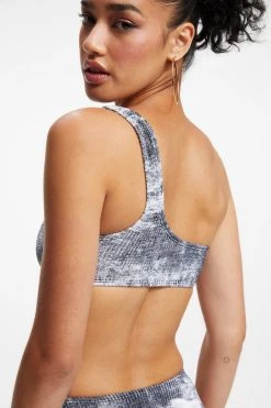 GOOD AMERICAN ALWAYS FITS HOT SHOULDER TOP | GREY TIE DYE002