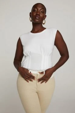 GOOD AMERICAN CORSETED TEE | WHITE001