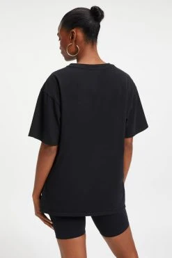 GOOD AMERICAN ESSENTIAL BOYFRIEND CREW TEE | BLACK001