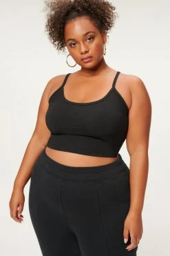 GOOD AMERICAN ESSENTIAL STRAPPY CROP TANK | BLACK001