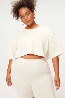 GOOD AMERICAN ESSENTIAL CROPPED BOXY TEE | BONE001 Tees & Tops