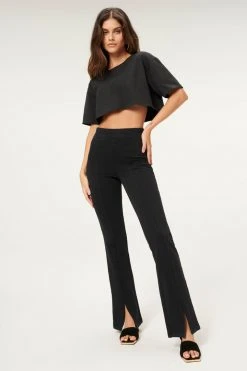 GOOD AMERICAN Tees & Tops ESSENTIAL CROPPED BOXY TEE | BLACK001