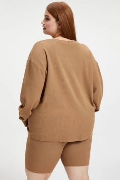 GOOD AMERICAN THERMAL BOYFRIEND HENLEY | PUTTY001 Sweats