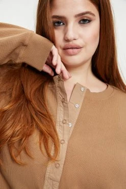 GOOD AMERICAN THERMAL BOYFRIEND HENLEY | PUTTY001 Sweats