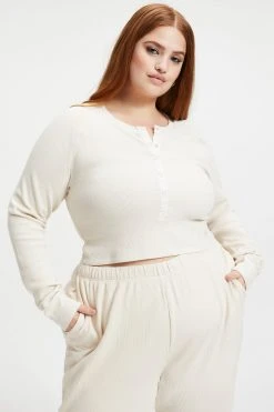 GOOD AMERICAN THERMAL FITTED HENLEY | BONE001 Tees & Tops