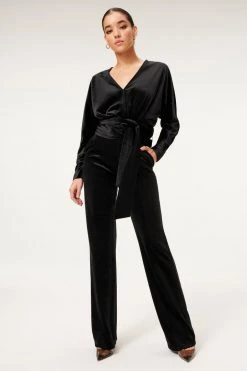 GA-SALE VELVET WRAP TOP | BLACK001 Tops