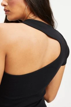 GOOD AMERICAN ASYMMETRICAL OPEN BACK TEE | BLACK001 Tops