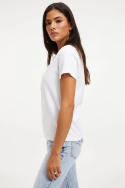 GOOD AMERICAN CLASSIC V-NECK | WHITE001 Tees & Tops