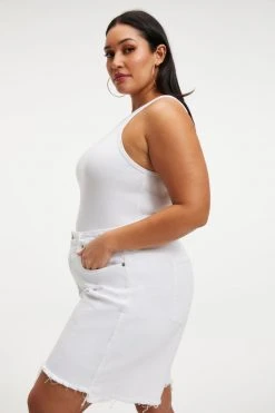 GOOD AMERICAN Tees & Tops FITTED RIBBED TANK | WHITE001