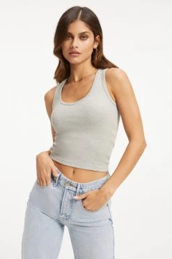 GOOD AMERICAN Tees & Tops FITTED SCOOP NECK TANK | HEATHER GREY001