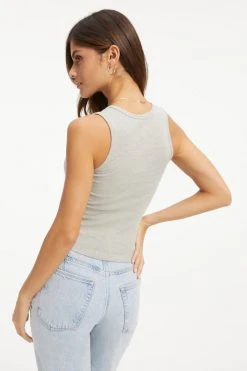 GOOD AMERICAN Tees & Tops FITTED SCOOP NECK TANK | HEATHER GREY001