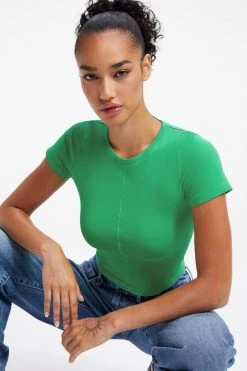 GOOD AMERICAN SO SOFT SCULPTED TEE | SUMMER GREEN002