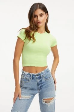GOOD AMERICAN SO SOFT SCULPTED TEE | KEY LIME001 Tees & Tops