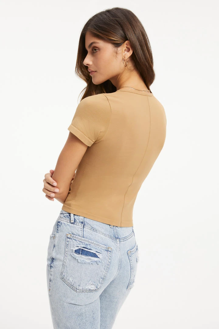 Best reviews of ⌛ GOOD AMERICAN SO SOFT SCULPTED TEE | PECAN001 Tees & Tops ⌛ 5 GOOD AMERICAN SO SOFT SCULPTED TEE | PECAN001 Tees & Tops