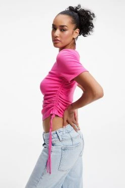 GOOD AMERICAN Tops RUCHED TEE | HAWAIIAN PINK001