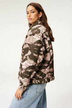 GA-SALE TRUCKER PUFFER | FOREST CAMO001