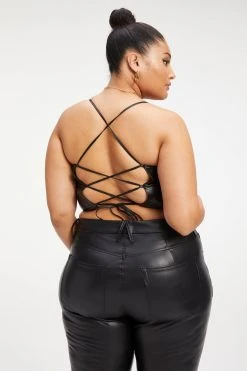 Outlet 🛒 GOOD AMERICAN Tops BETTER THAN LEATHER VACAY TOP | BLACK001 ⌛ 18 GOOD AMERICAN Tops BETTER THAN LEATHER VACAY TOP | BLACK001