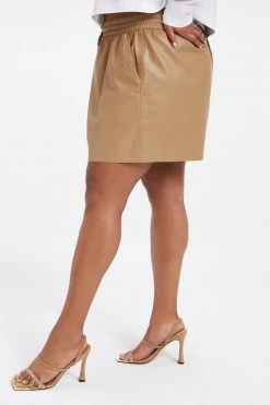 GOOD AMERICAN BETTER THAN LEATHER SHORT | WARM CARAMEL003 Shorts & Skirts