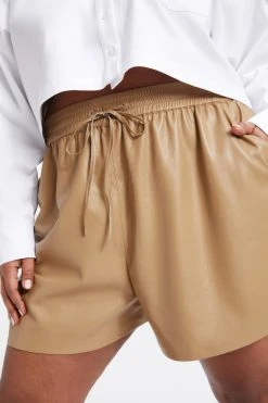 GOOD AMERICAN BETTER THAN LEATHER SHORT | WARM CARAMEL003 Shorts & Skirts