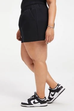 GOOD AMERICAN THE WEEKEND SHORT | BLACK001